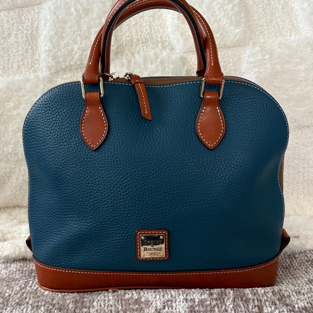 Vintage Dooney & Bourke 1975 handbag